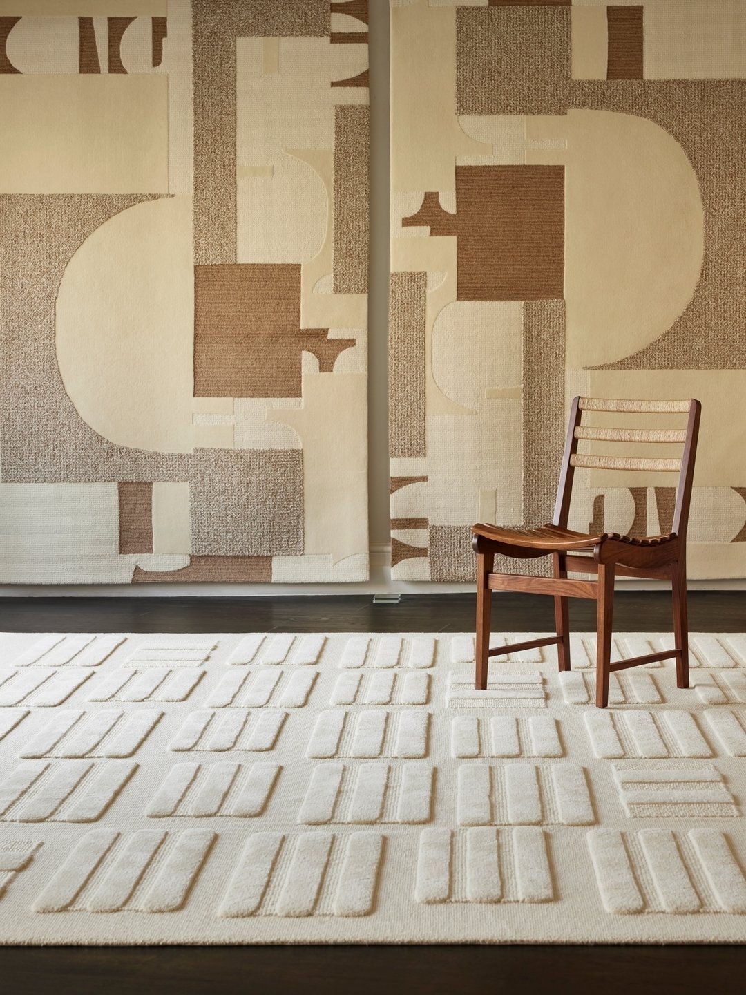 You are currently viewing Custom Carpet vs Standard Rugs: Why Wool Rugs Make the Difference