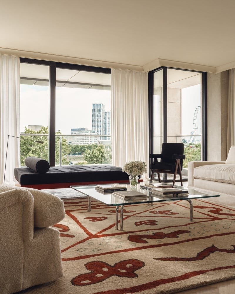 Custom handtufted carpet used in a modern office lounge seating area.